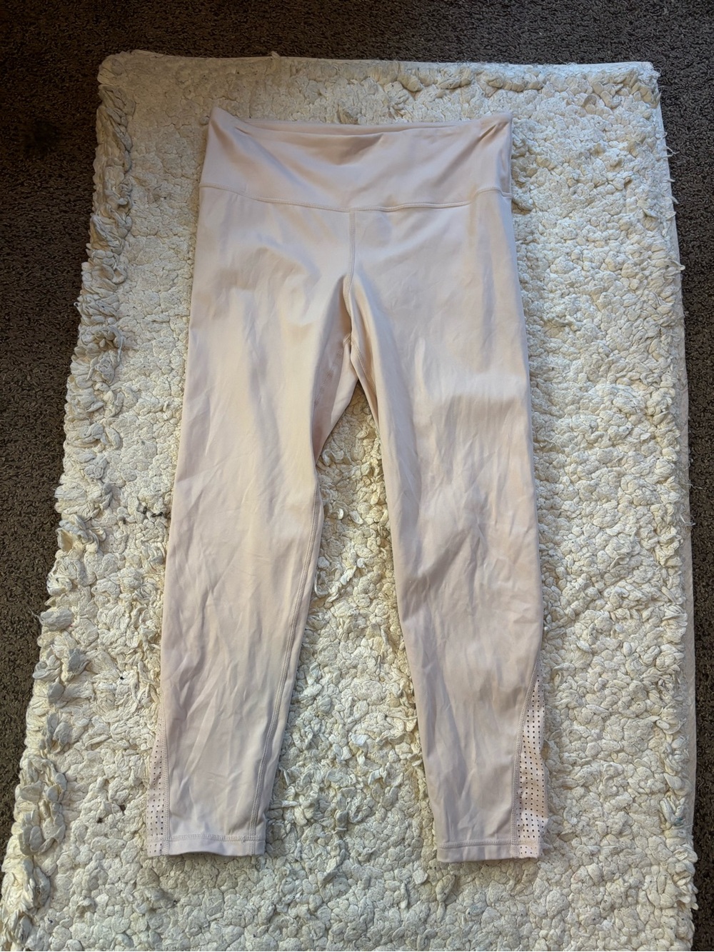Savvi Women’s Cream Active Capri Leggings with Perforated Cut Out Details XL